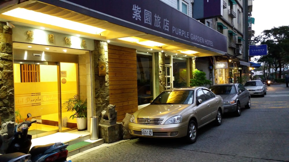 purple garden hotel