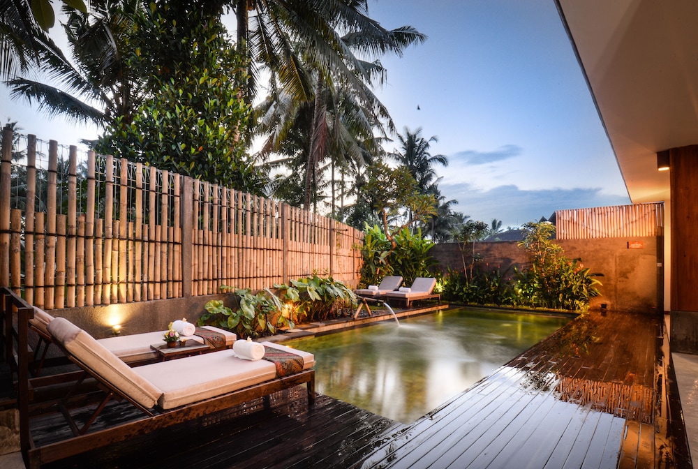 purana boutique resort