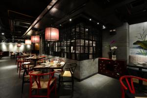 the chi boutique hotel