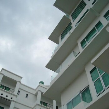 Mciti Suites,Marudi>>Lutong,4 star