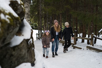 blackcomb springs suites by clique