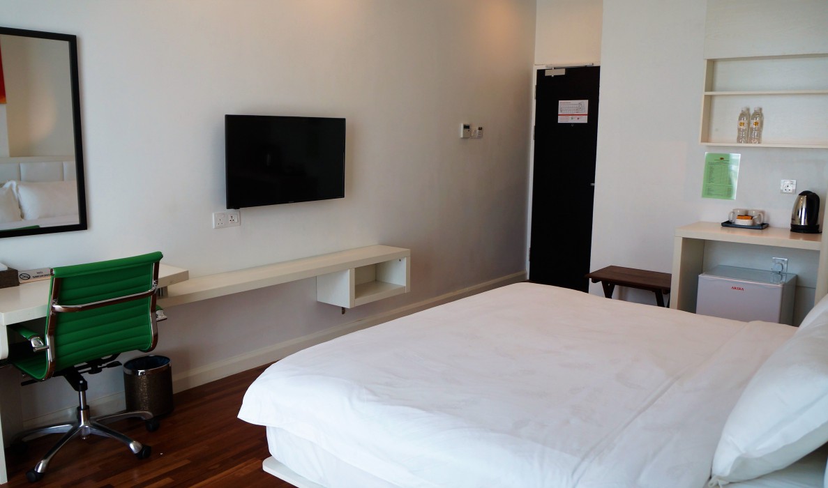pine garden hotel