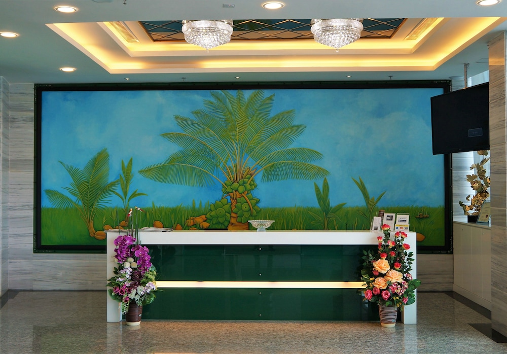 pine garden hotel