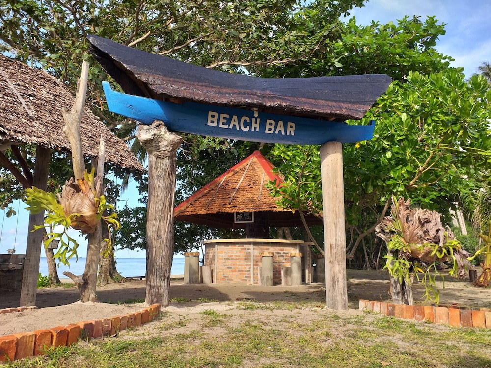 mutiara beach resort