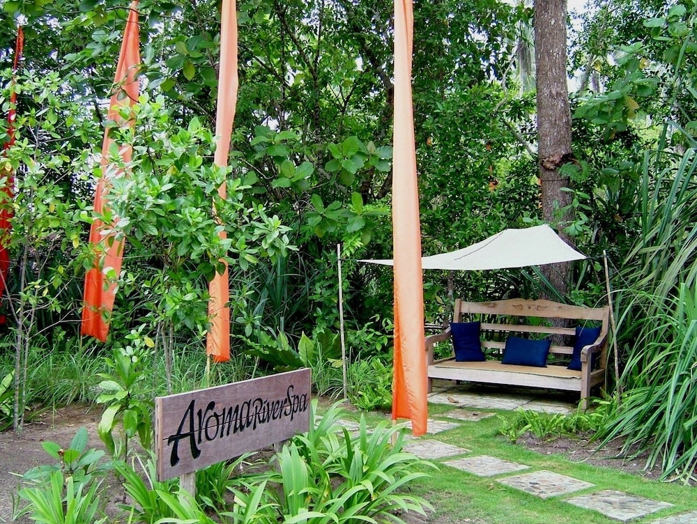 mutiara beach resort