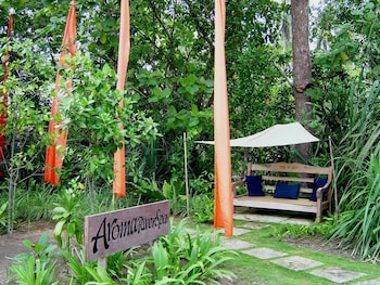 mutiara beach resort