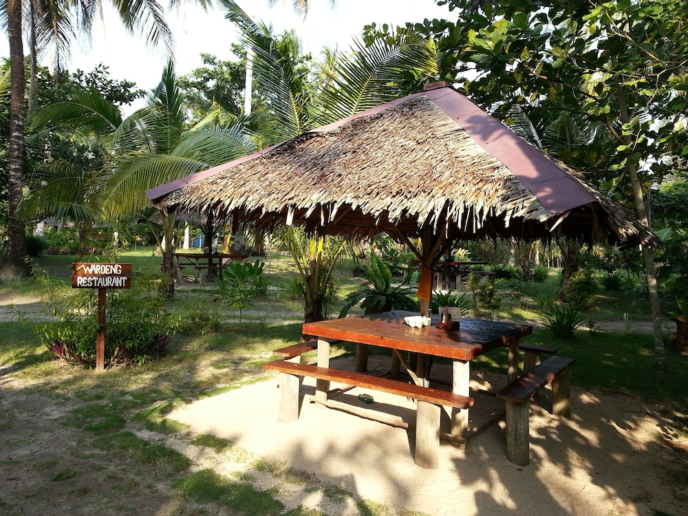 mutiara beach resort