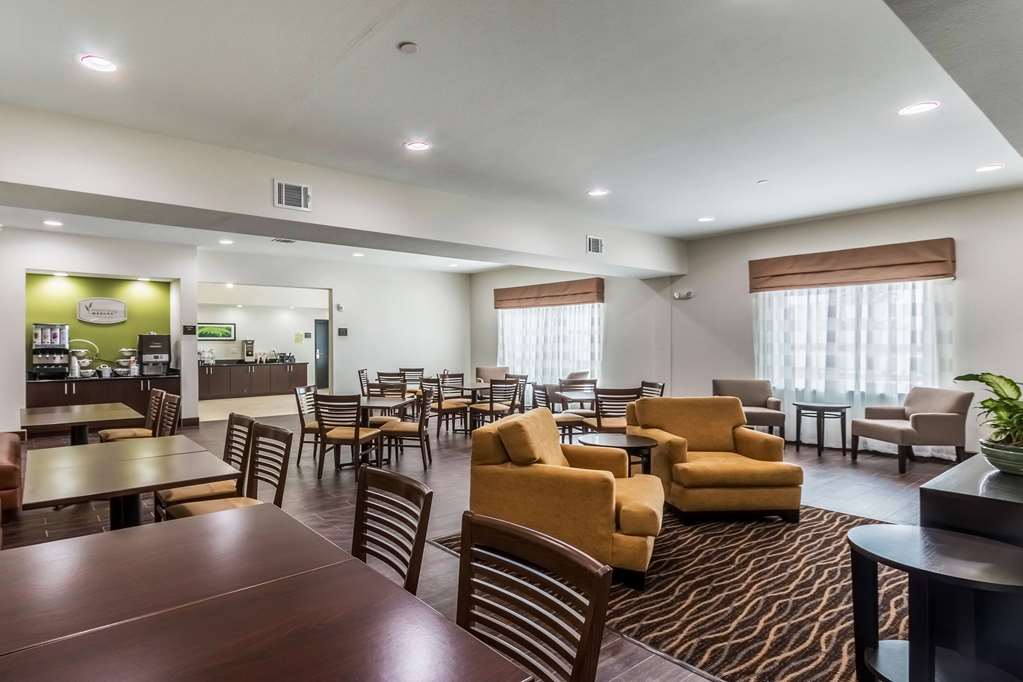 sleep inn and suites college station near university