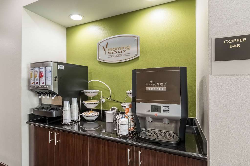 sleep inn and suites college station near university