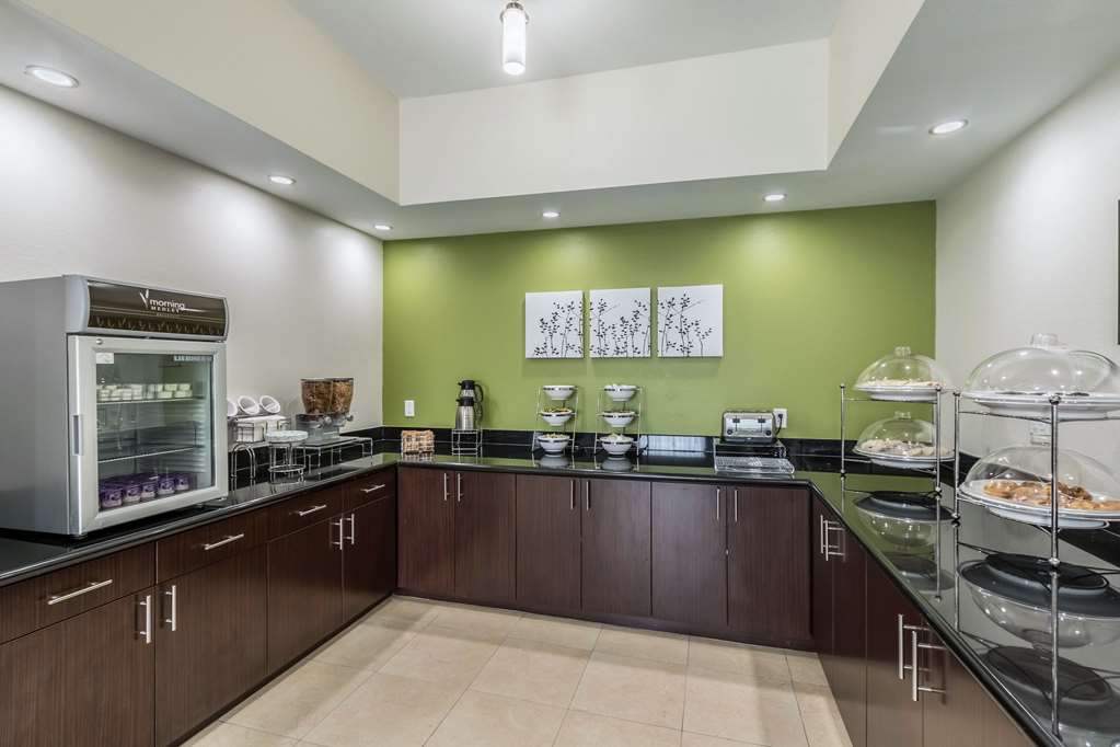 sleep inn and suites college station near university