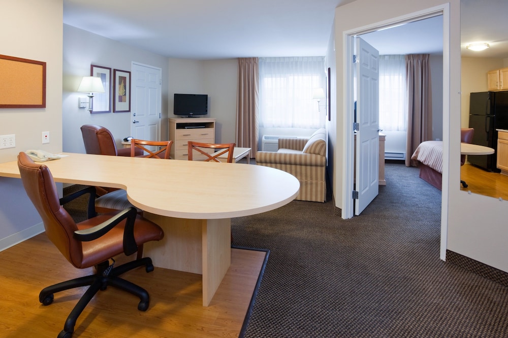 candlewood suites milwaukee brown deer by ihg