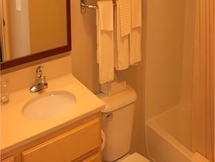 Candlewood Suites Milwaukee Brown Deer By Ihg,Milwaukee>>Brown Deer,3 star