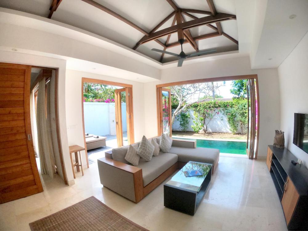 kokomo resort gili gede