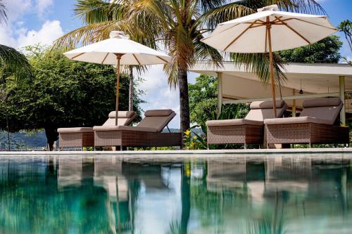 kokomo resort gili gede