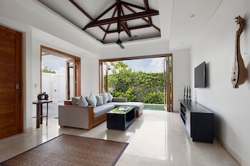 kokomo resort gili gede