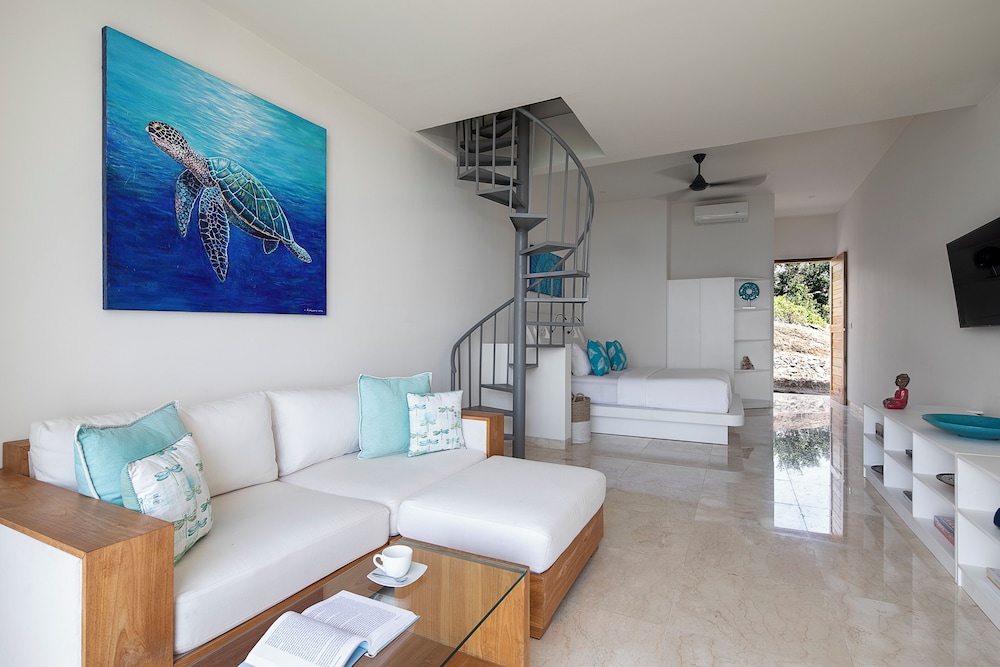 kokomo resort gili gede
