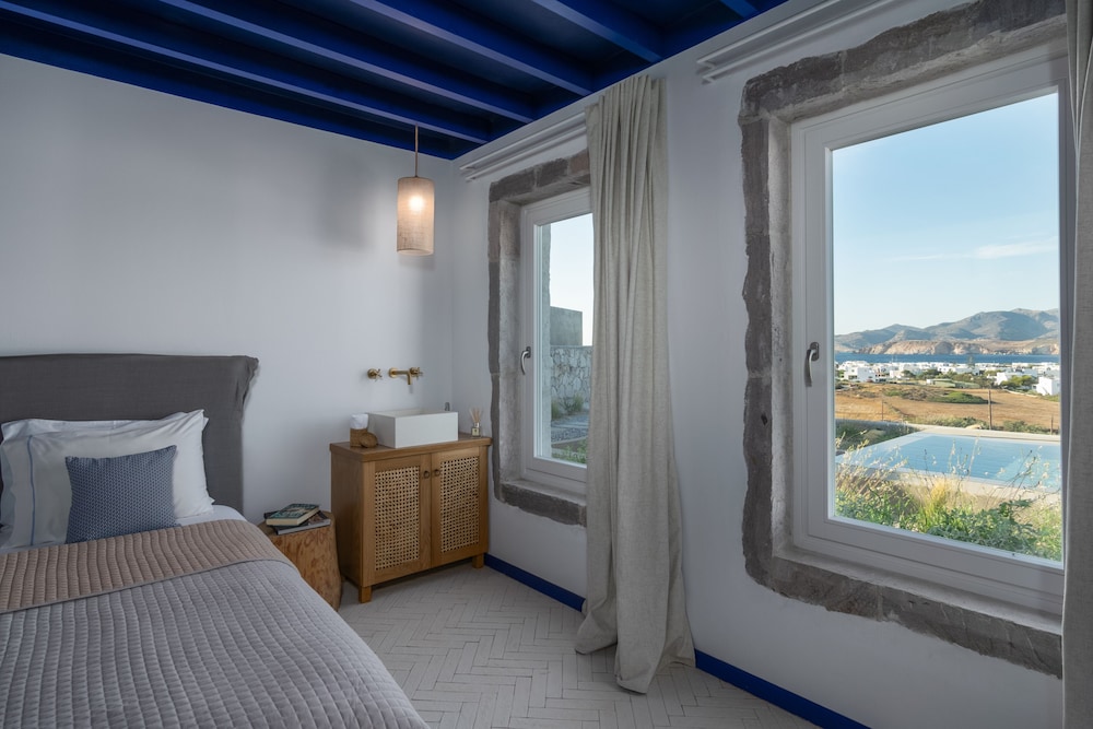 milos breeze boutique hotel