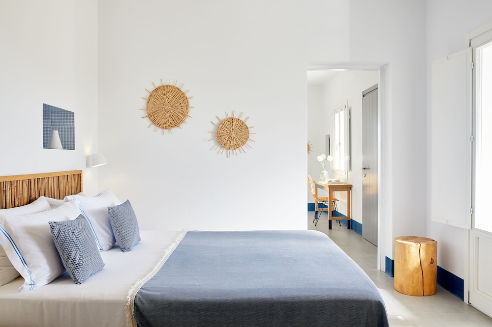 milos breeze boutique hotel