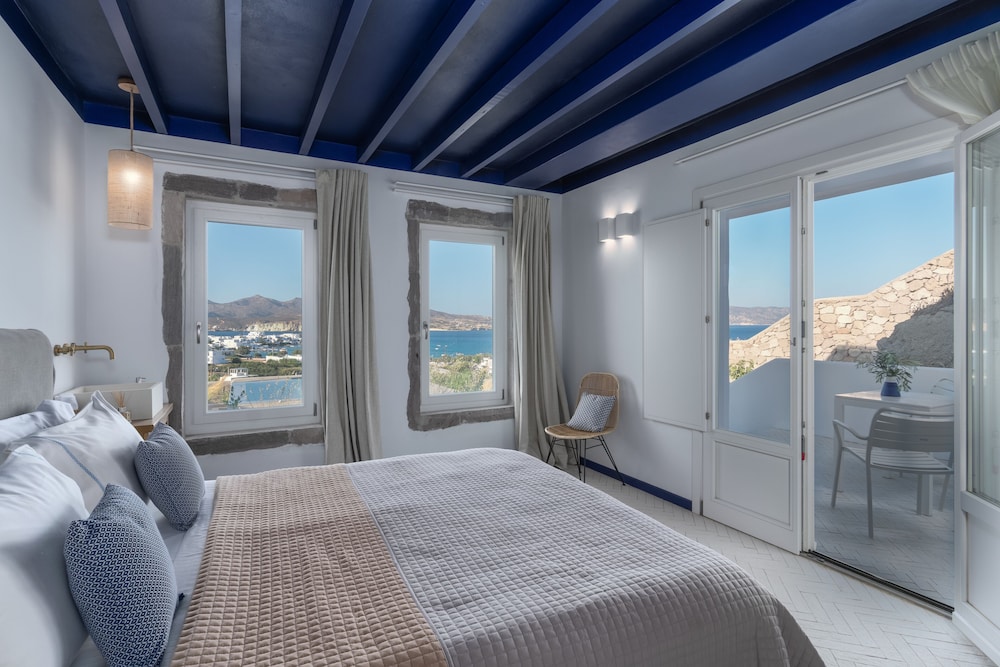 milos breeze boutique hotel