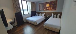 9 square hotel subang jaya