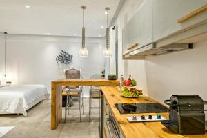 portes mykonos suites and villas