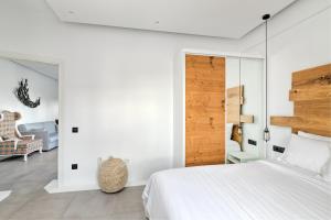 portes mykonos suites and villas