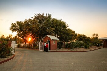 mokoro lodge