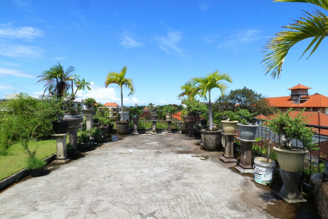 kondra premiere guest house kuta