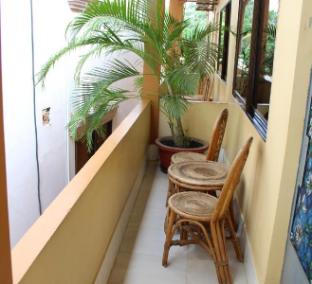 seven candles guesthouse