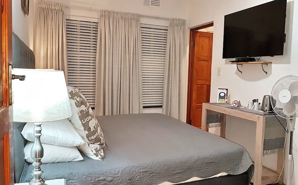 six valk avenue guest house
