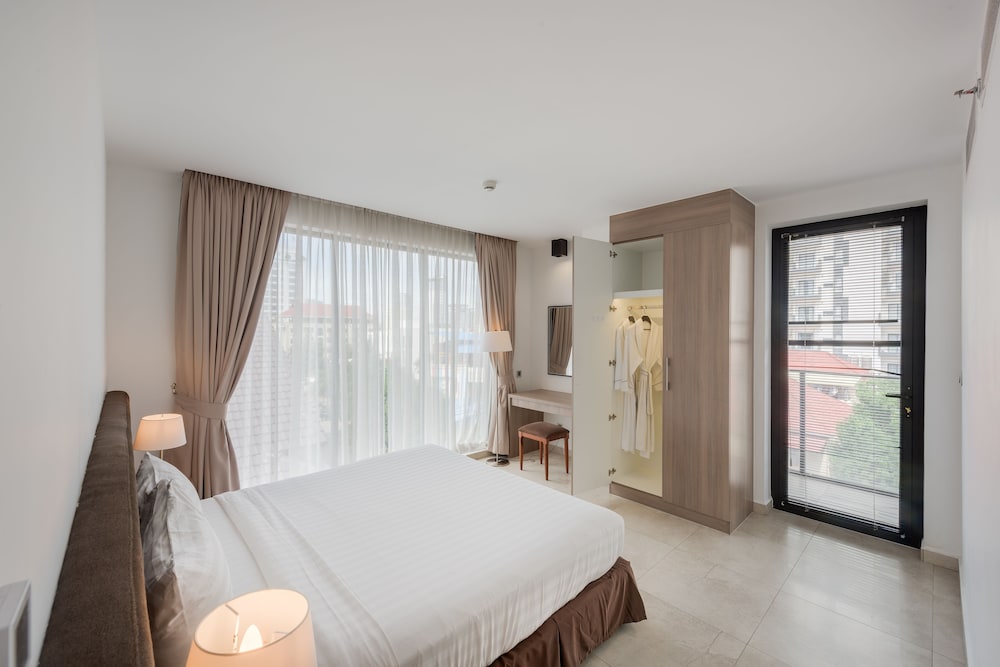mansion 51 hotel and apartment