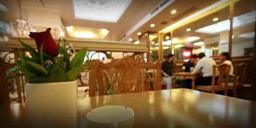 Networld Hotel Spa And Casino,Mandaluyong>>Antipolo,3 star