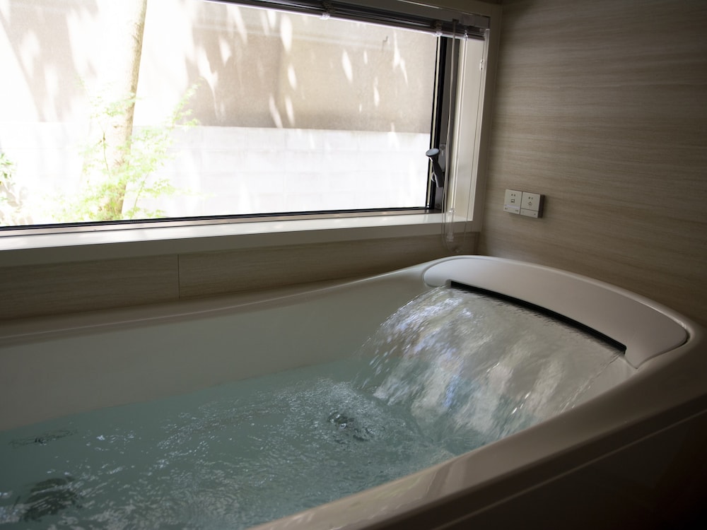 makino oto kanazawa adults only
