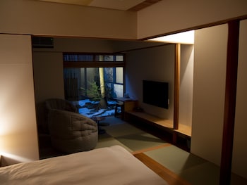 makino oto kanazawa adults only