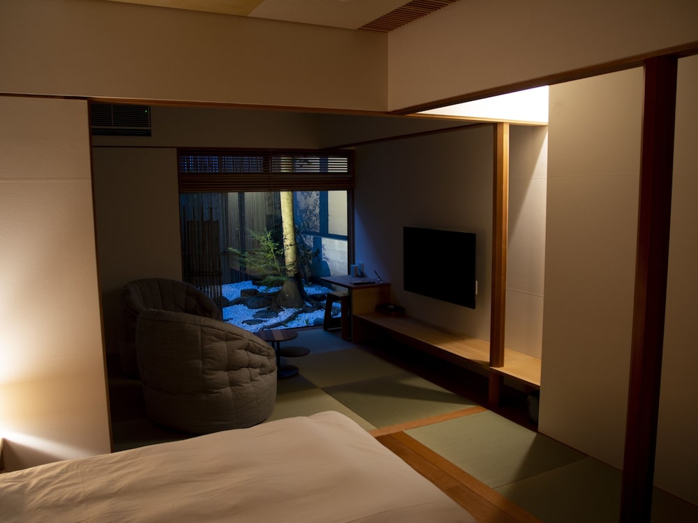 makino oto kanazawa adults only