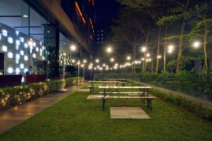 quincy hotel singapore by far east hospitality