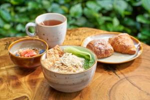 quincy hotel singapore by far east hospitality