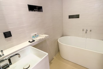 hotel the designers cheongnyangni