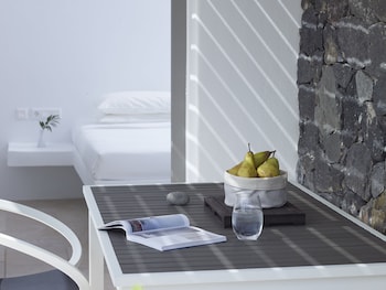 aurora luxury suites