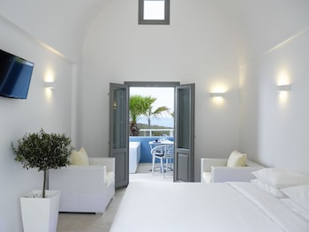 aurora luxury suites