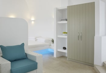 aurora luxury suites