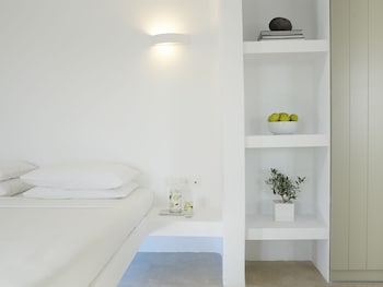 aurora luxury suites