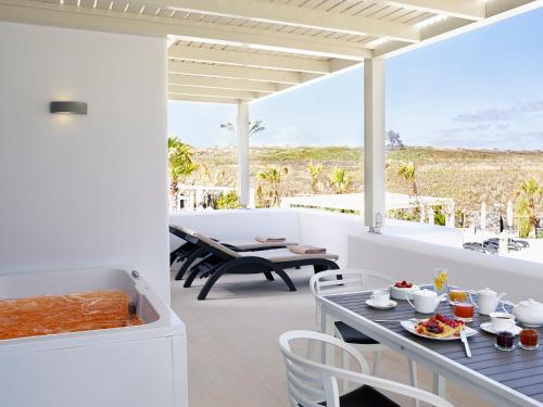 aurora luxury suites