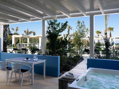 aurora luxury suites