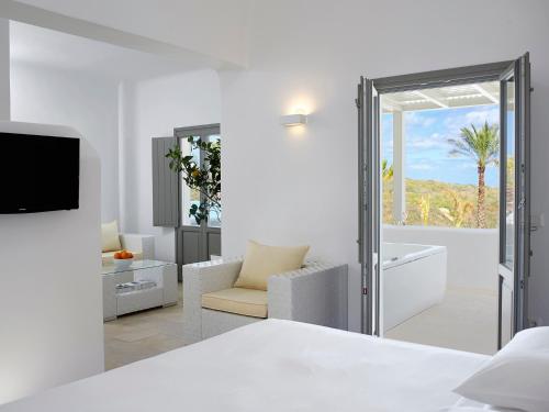 aurora luxury suites
