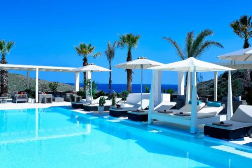 aurora luxury suites