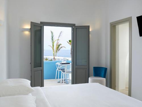 aurora luxury suites