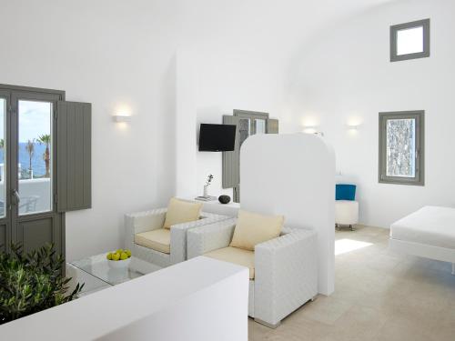 aurora luxury suites