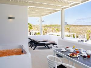 aurora luxury suites