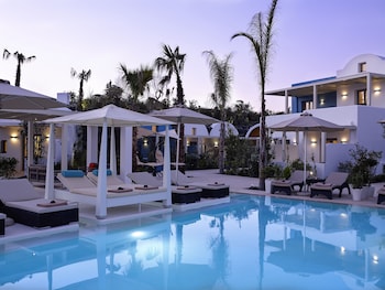 aurora luxury suites